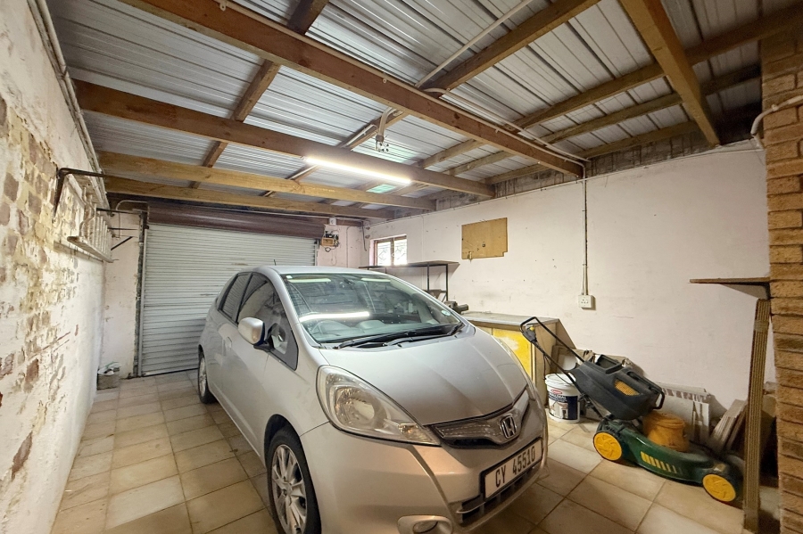 To Let 2 Bedroom Property for Rent in Oakglen Western Cape